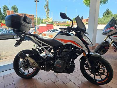 KTM 390 Duke (2021 - 23) usata