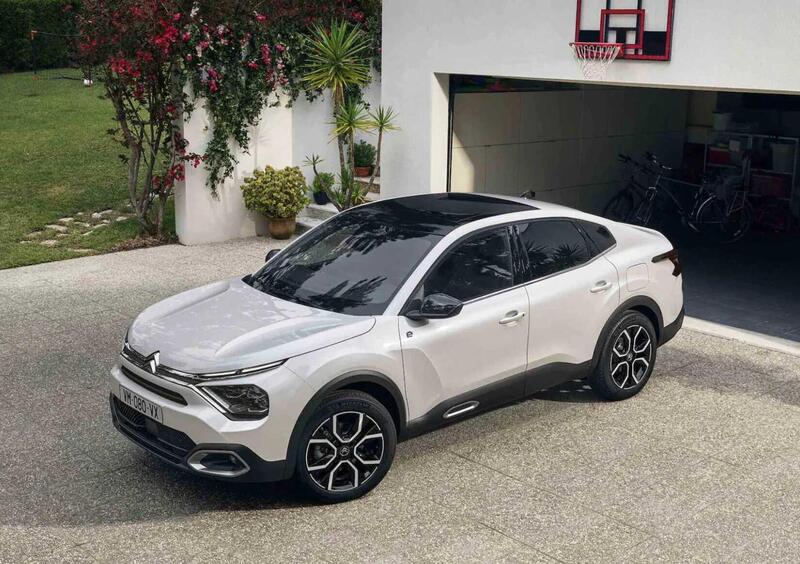 Citroen C4 X (2022-->>) (2)