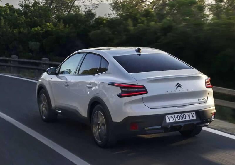 Citroen C4 X (2022-->>) (4)