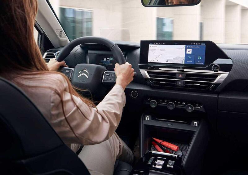 Citroen C4 X (2022-->>) (7)