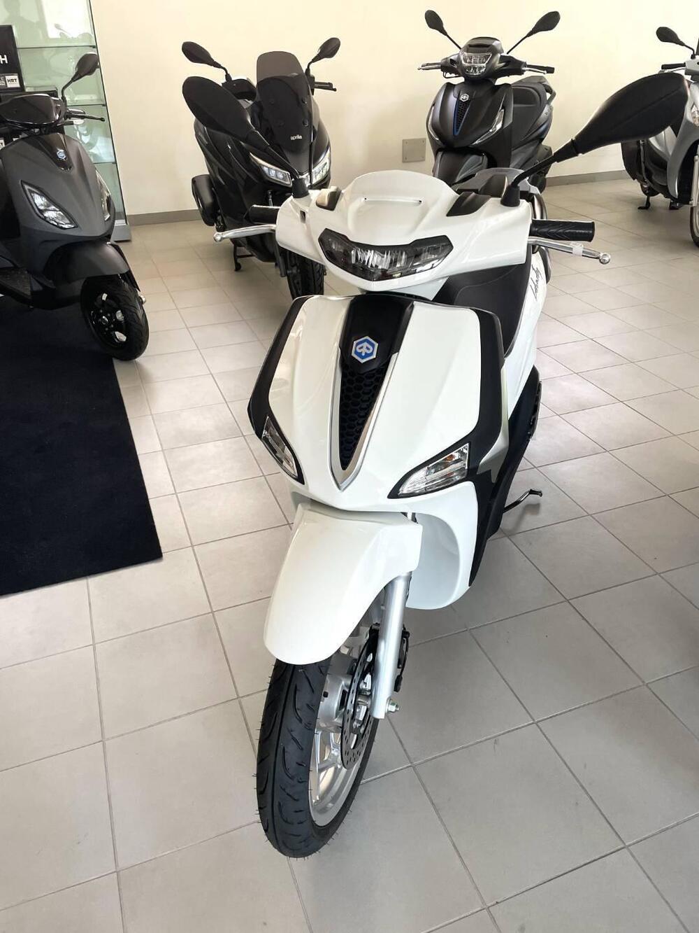 Piaggio Liberty 125 S (2025) (4)