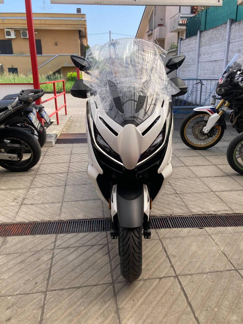 Zontes ZT368-E (2025 - 26) (2)