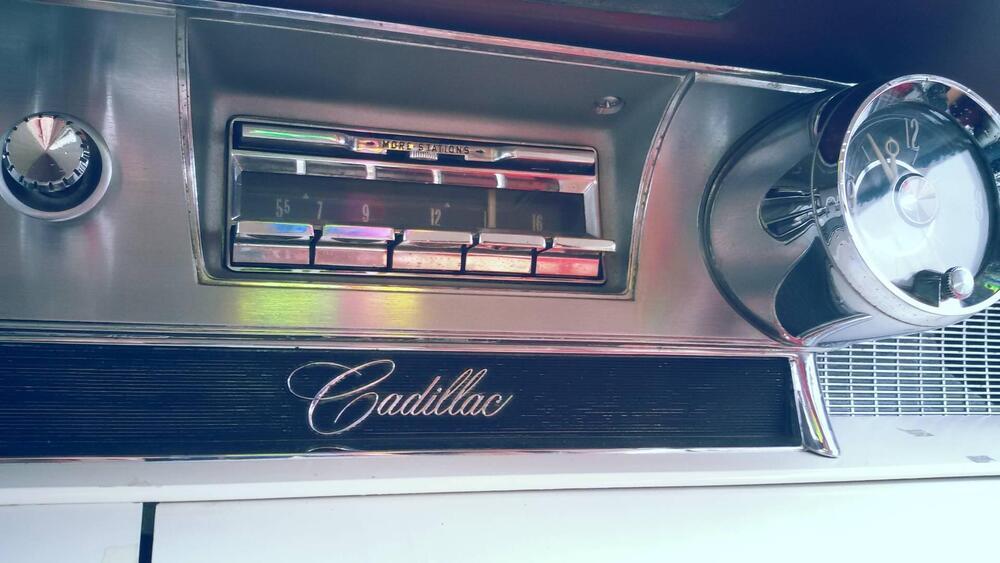 Cadillac Deville d'epoca a Bologna (7)