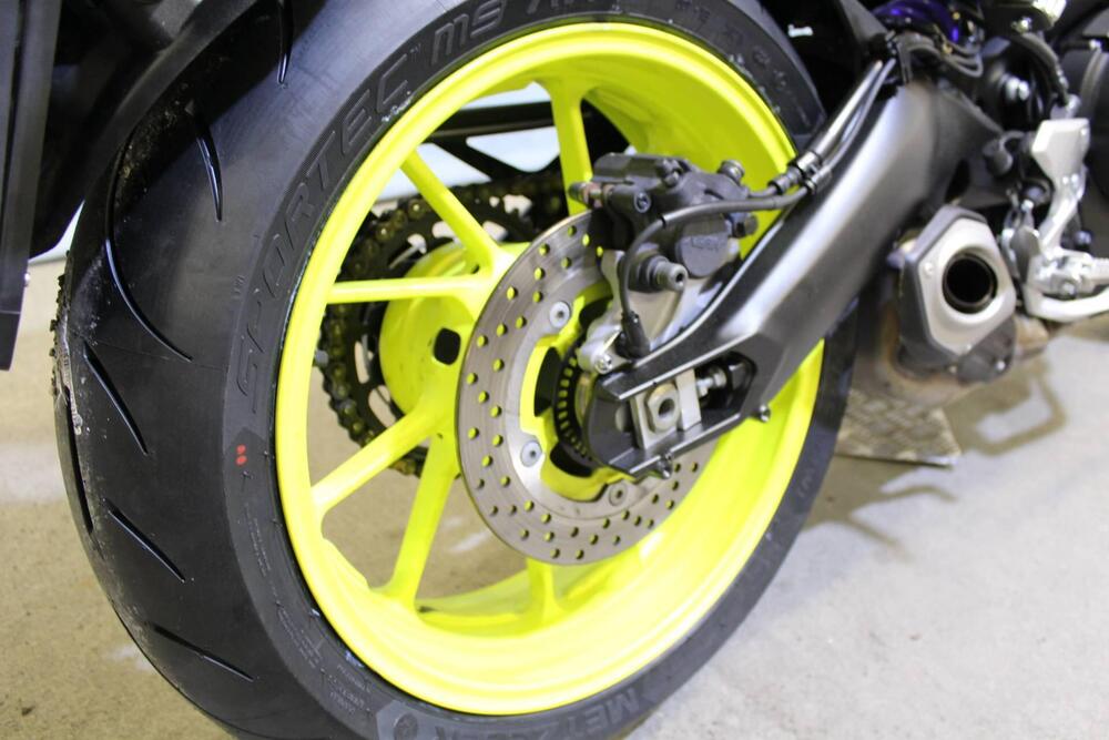 Yamaha MT-09 (2017 - 20) (6)