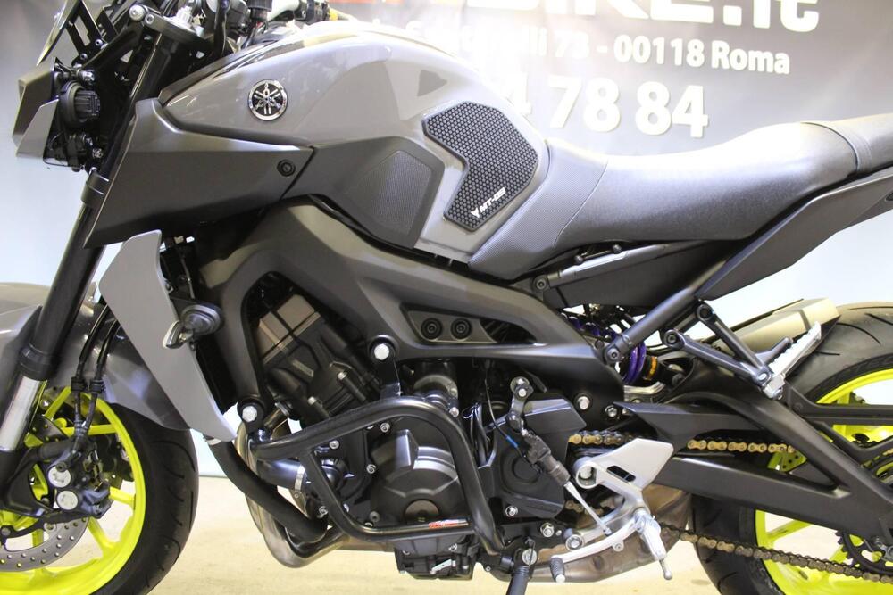 Yamaha MT-09 (2017 - 20) (16)
