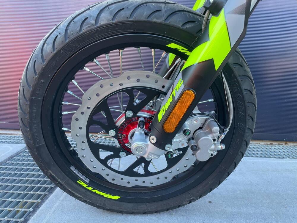 Fantic Motor XMF 125 Competition (2025) (8)