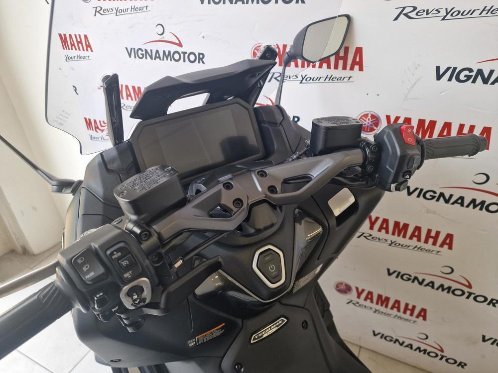 Yamaha T-Max 560 Tech Max (2022 - 24) (3)