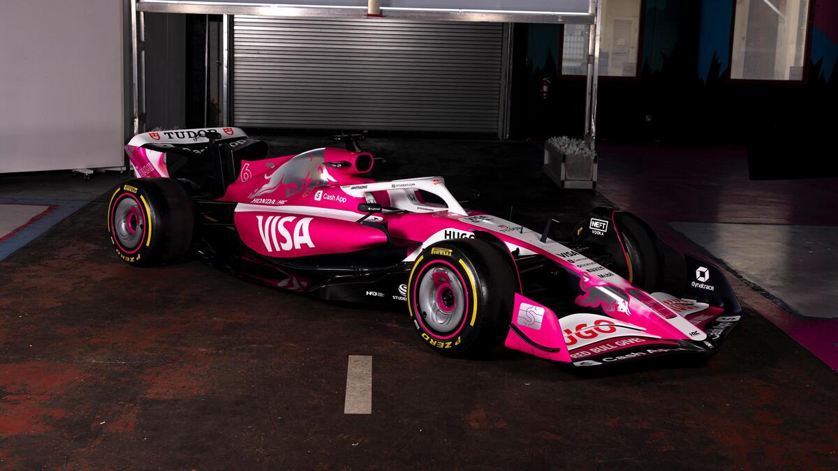 F1. Racing Bulls si tinge di rosa per il GP di Miami: ecco le foto della nuova livrea