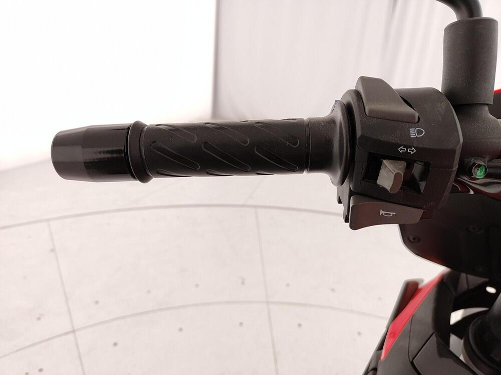 Aprilia Tuono 125 (2025 - 26) (15)