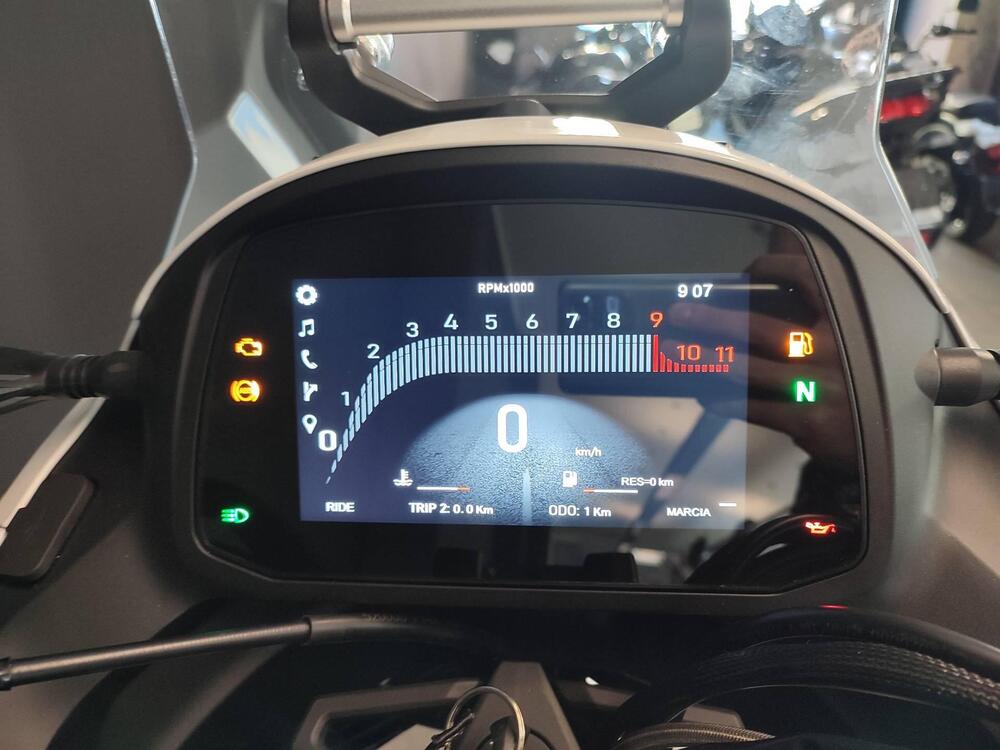 Moto Morini X-Cape 700 (2025) (4)