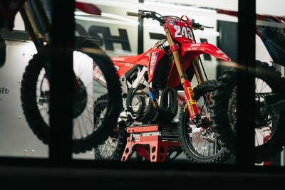 MXGP25 #7 Portogallo. Intro. Gajser OUT, Guadagnini IN 