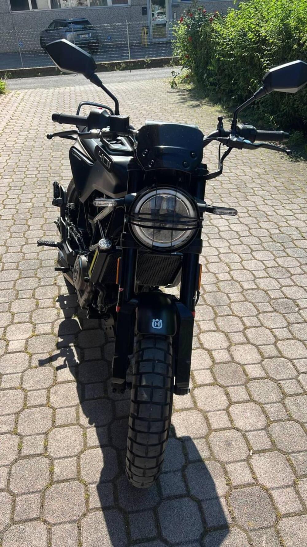 Husqvarna Svartpilen 401 (2021 - 23) (2)