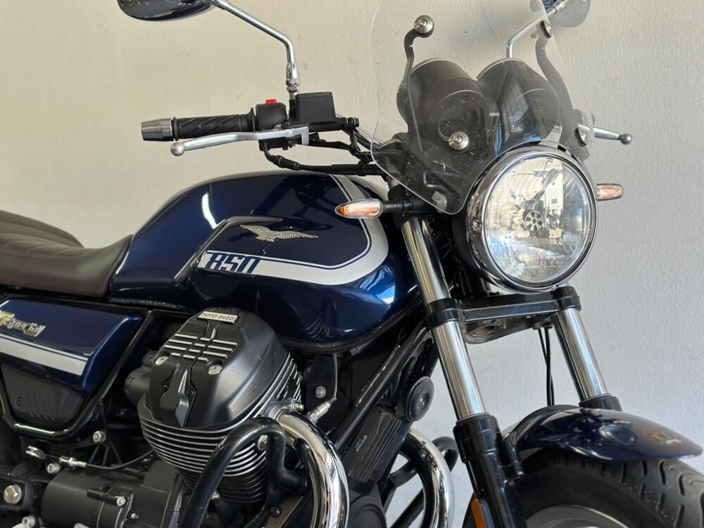 Moto Guzzi V7 Special (2021 - 24) (6)