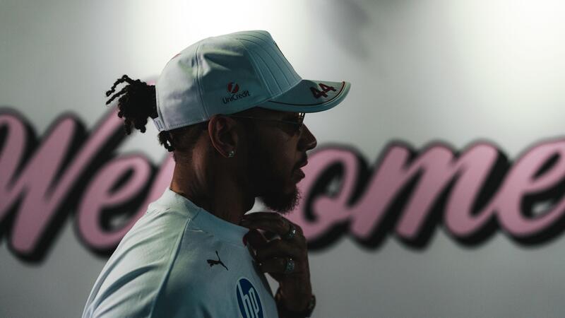 F1. GP Miami, Hamilton: &quot;Sto lavorando sodo per adattarmi a questa Ferrari. Far&ograve; di tutto per accorciare i tempi&quot;