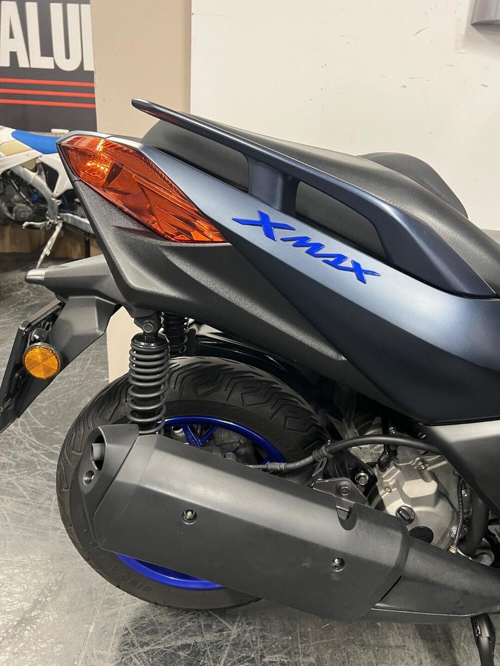 Yamaha X-Max 300 (2021 - 24) (5)