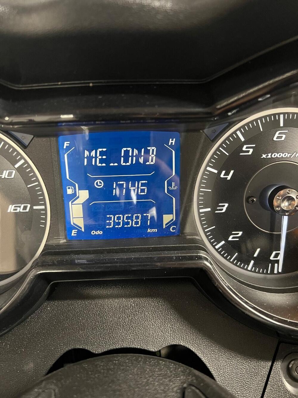 Yamaha X-Max 300 (2021 - 24) (9)