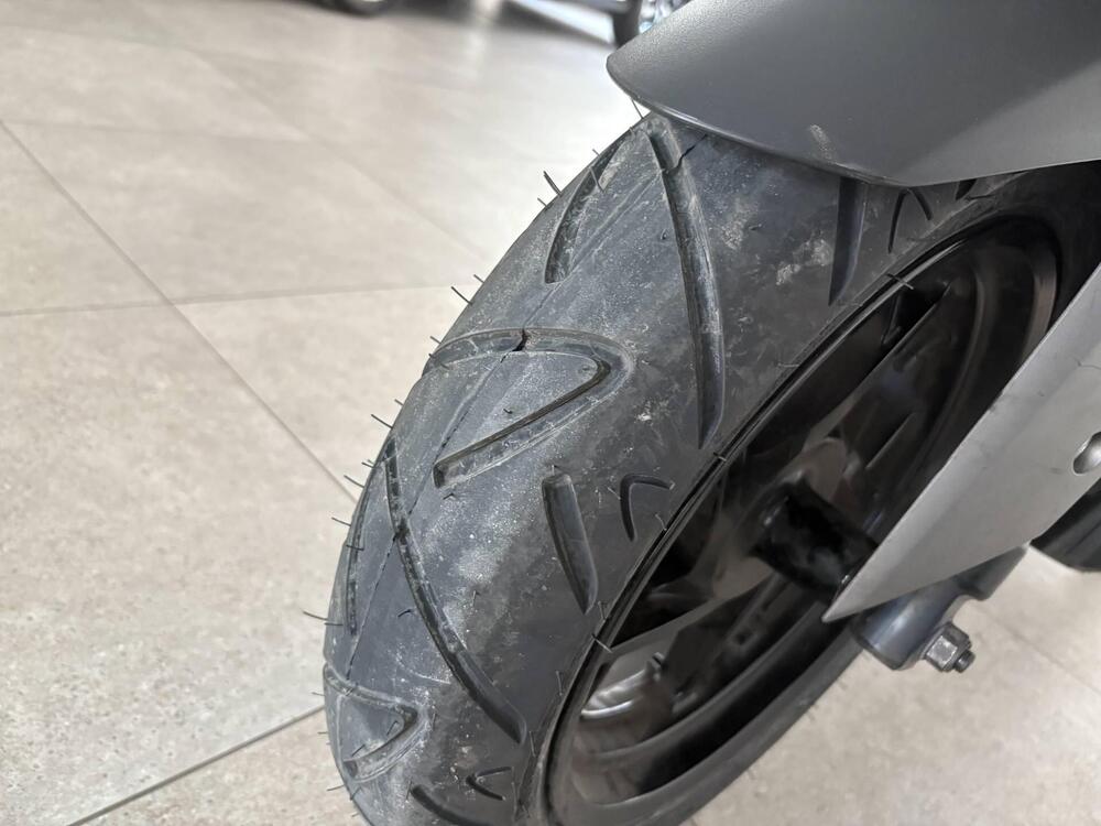 Yamaha X-Max 300 ABS (2017 - 20) (2)