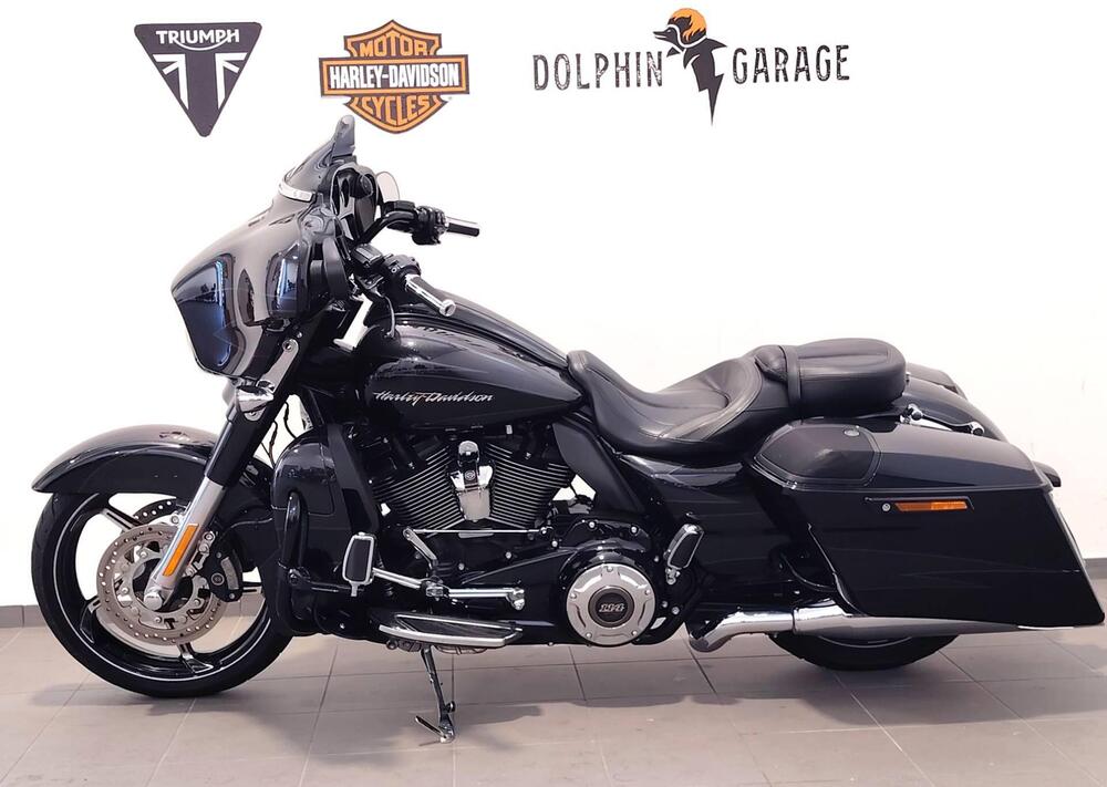 Harley-Davidson 114 Street Glide (2017) (6)