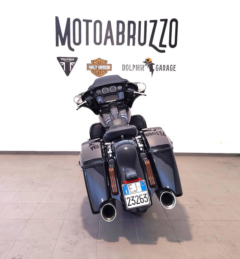 Harley-Davidson 114 Street Glide (2017) (7)