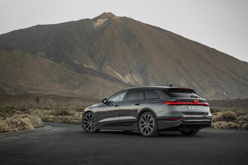 Passo e lunghezza decisamente notevoli nella nuova Audi A6 e-tron
