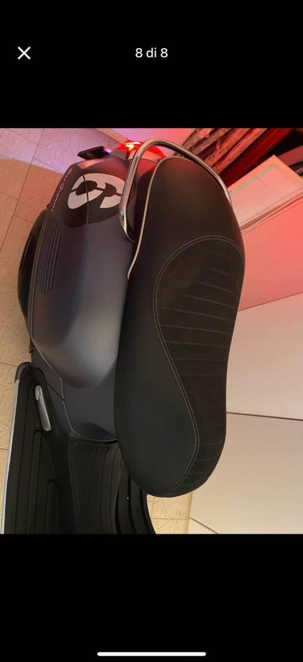 Vespa Sei Giorni 300 Hpe (2021 - 22) (6)