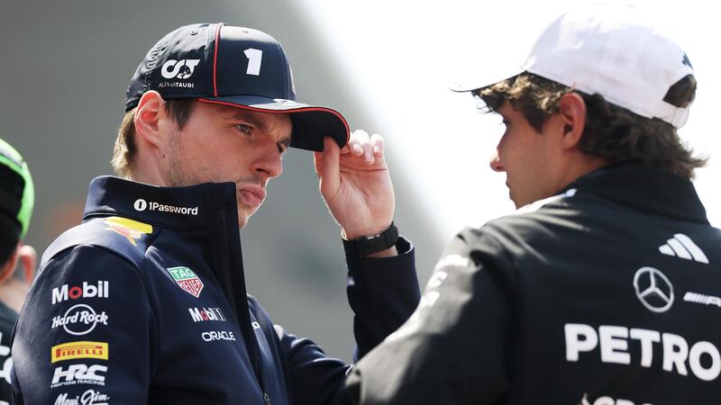 F1. GP Miami, &quot;Piastri mi ha letteralmente buttato fuori&quot; dice Antonelli, ma la sua Sprint &egrave; stata rovinata da Verstappen che si &egrave; scusato