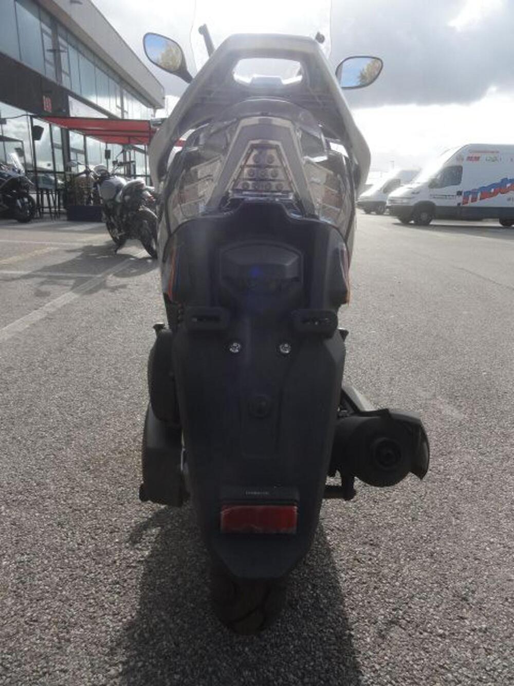 Kymco People 125i S (2021 - 25) (8)