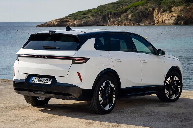 Nuova Opel Grandland Plug-in