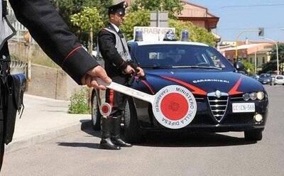 Polizia e Carabinieri: perch&eacute; fermano sempre queste auto?