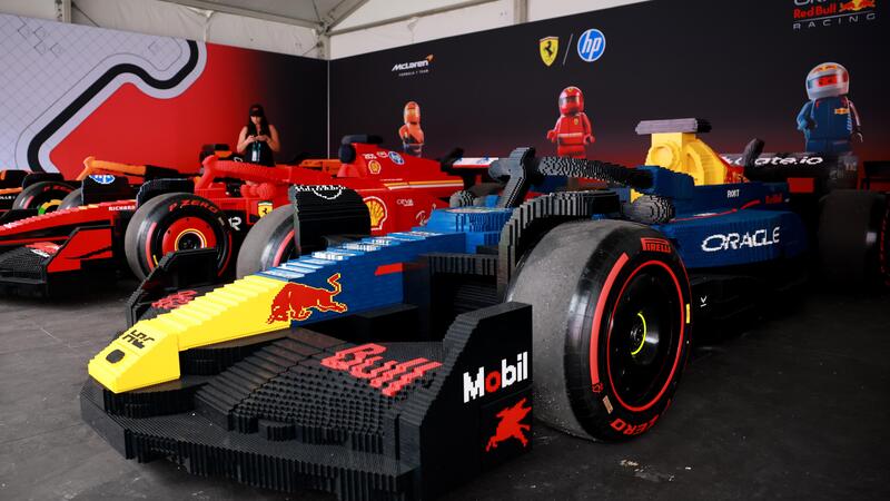 Guidare una monoposto di F1 fatta di LEGO? Si, &egrave; tutta realt&agrave;: ecco come sono realizzate e cosa &egrave; successo al GP di Miami [VIDEO]
