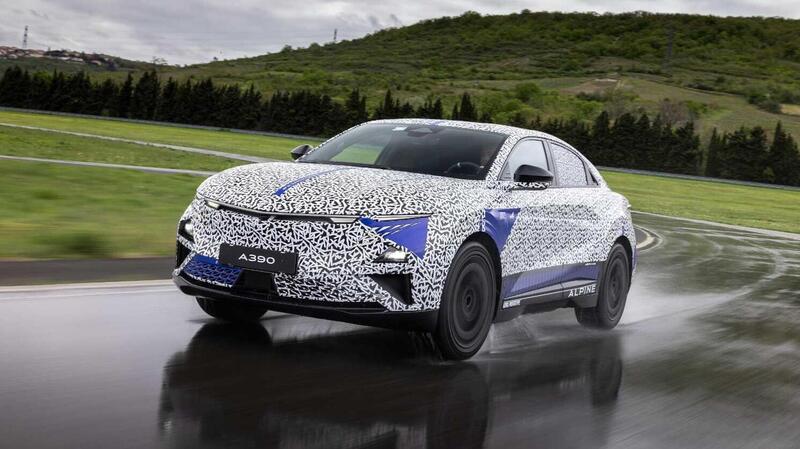 Alpine A390: la fastback elettrica &egrave; in arrivo, prossimo appuntamento il 27 maggio