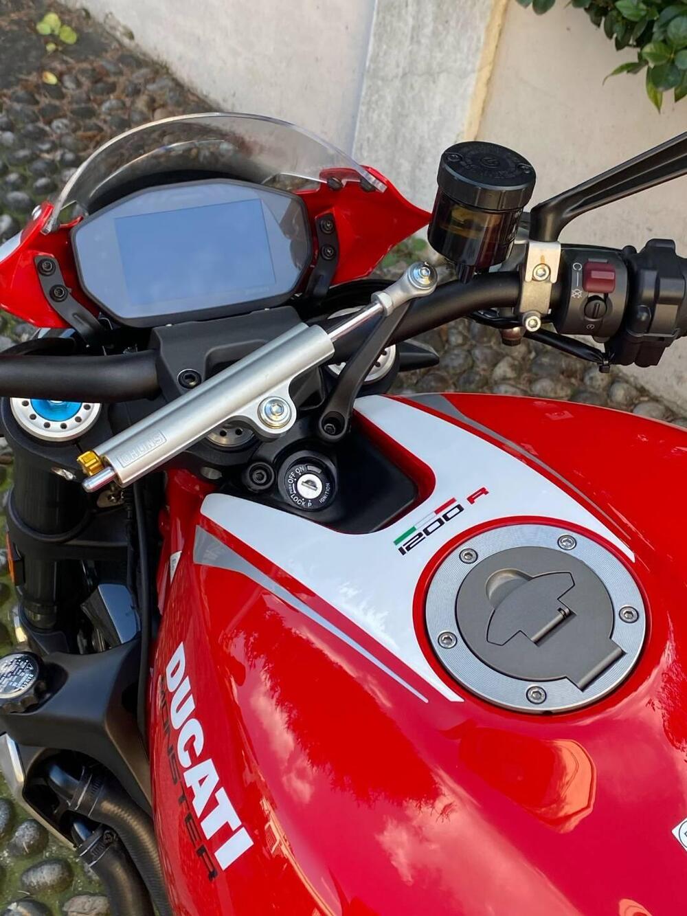 Ducati Monster 1200 R (2016 - 19) (7)