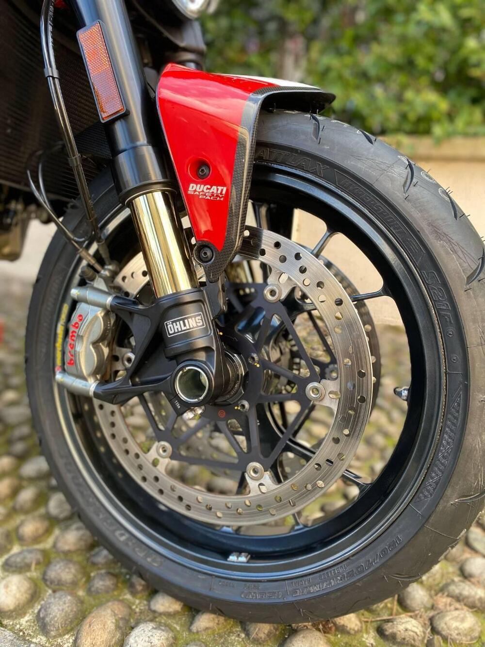 Ducati Monster 1200 R (2016 - 19) (10)