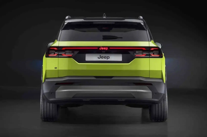 Nuova Jeep Compass 2025: ecco le caratteristiche tecniche, gli allestimenti e i prezzi [VIDEO]