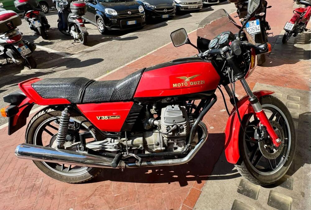 Moto Guzzi V35 Imola