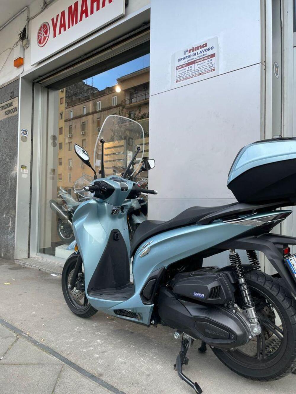 Honda SH 350 (2021 - 24) (2)