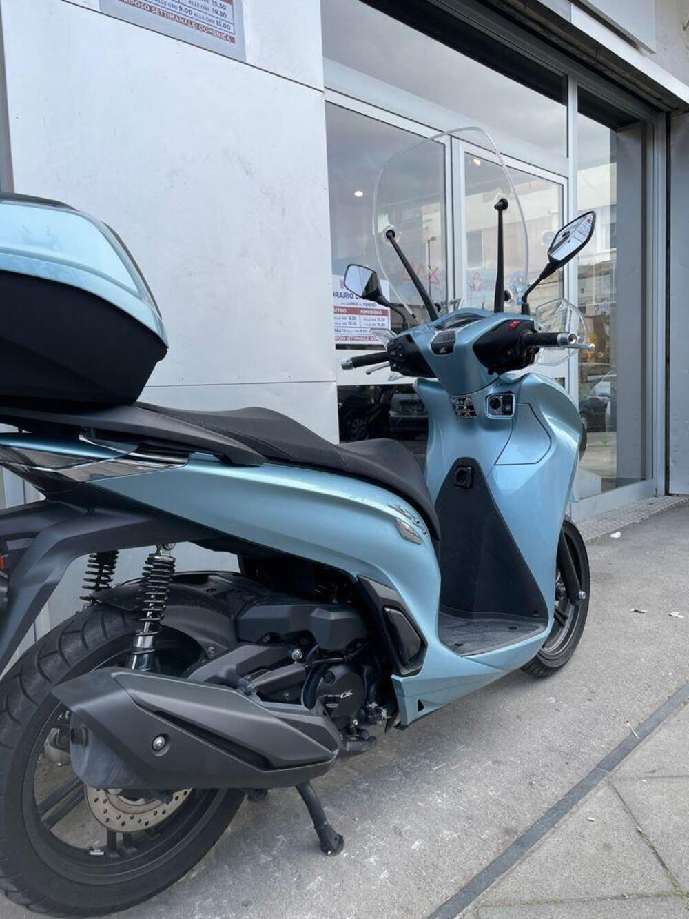 Honda SH 350 (2021 - 24) (6)