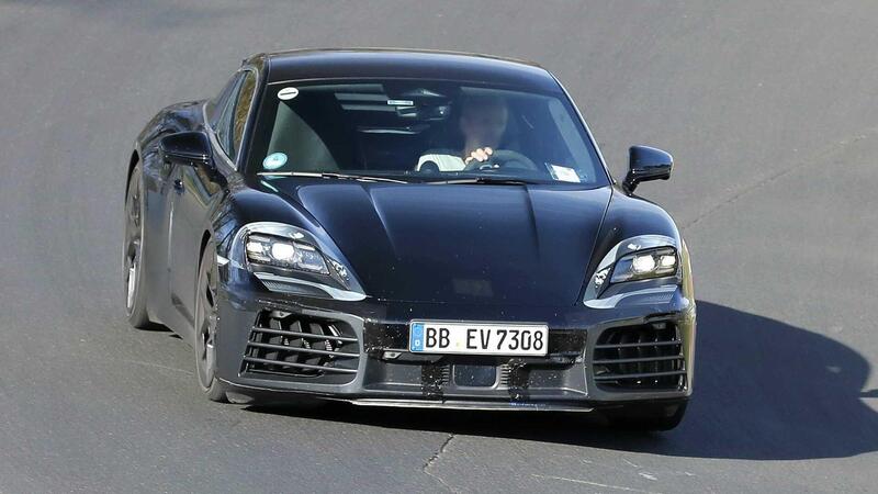 Porsche 718 Cayman: la sportiva elettrica che segna una nuova era arriva nel 2026 [Foto Spia]