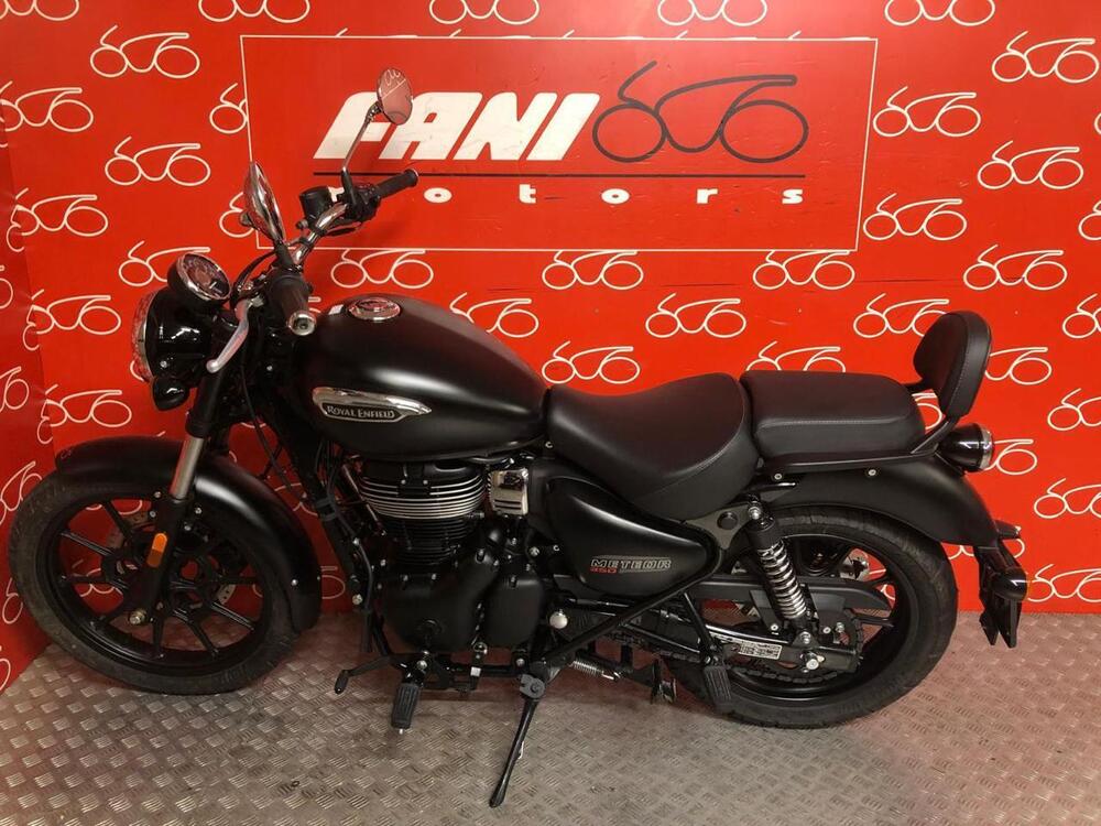 Royal Enfield Meteor 350 Fireball (2021 - 25) (3)
