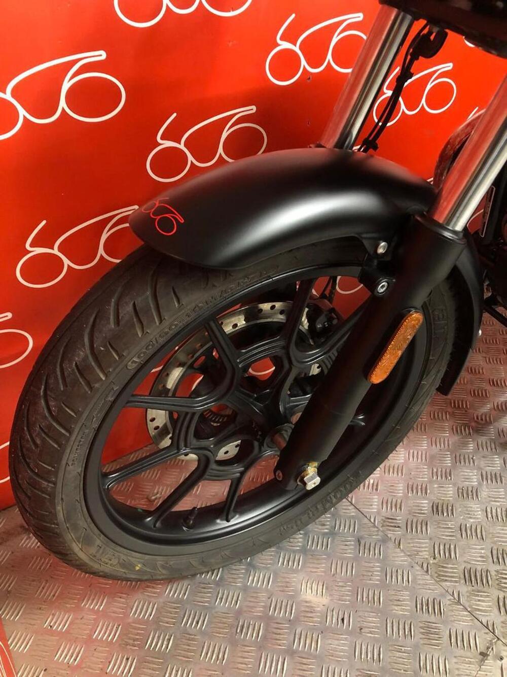 Royal Enfield Meteor 350 Fireball (2021 - 25) (5)