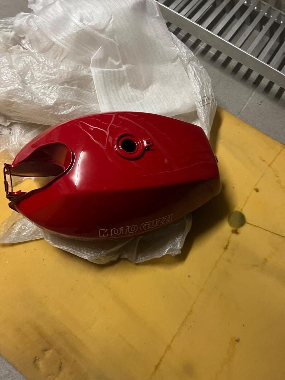 Serbatoio con fianchetti/bauletti originali moto G Moto Guzzi