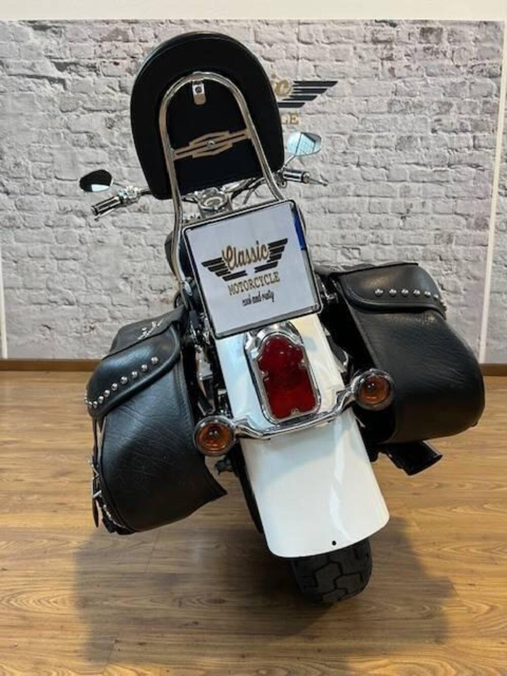Harley-Davidson 1450 Deluxe (2005 - 06) - FLSTNI (4)