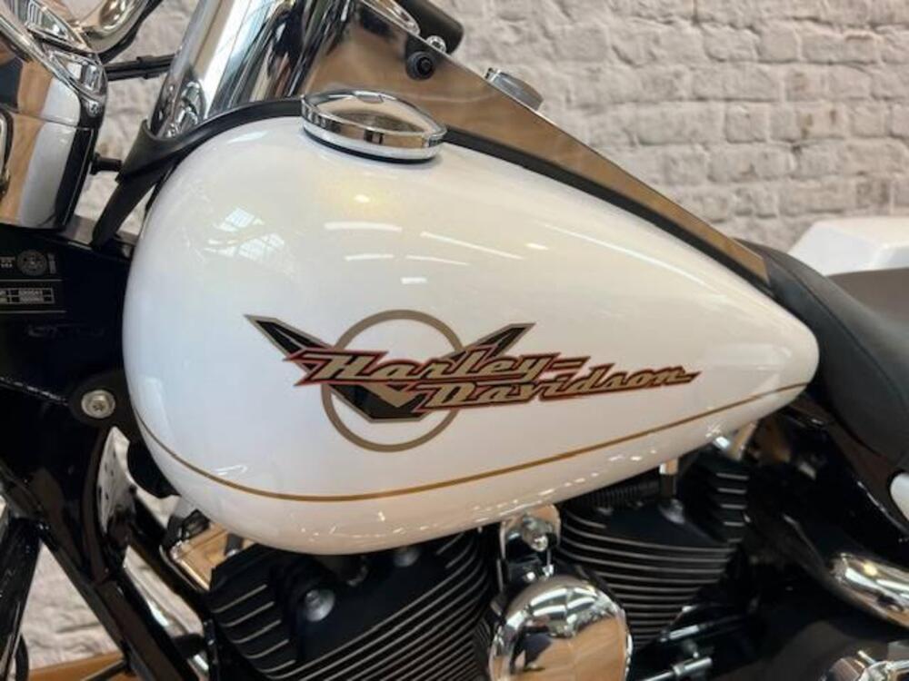 Harley-Davidson 1584 Road King Classic (2007 - 11) - FLHRCI (6)