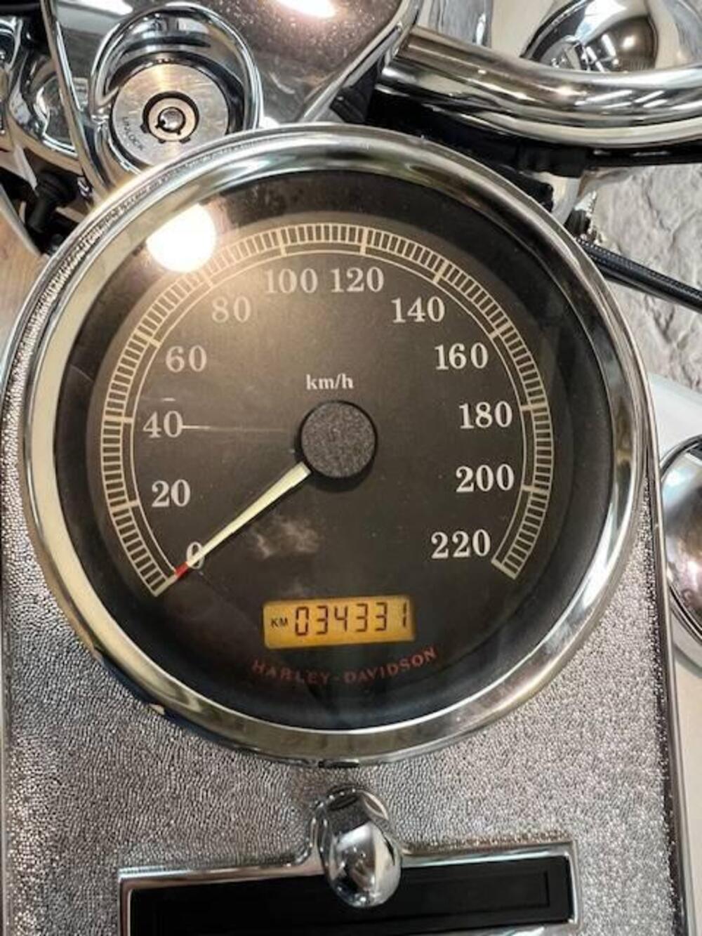 Harley-Davidson 1584 Road King Classic (2007 - 11) - FLHRCI (11)