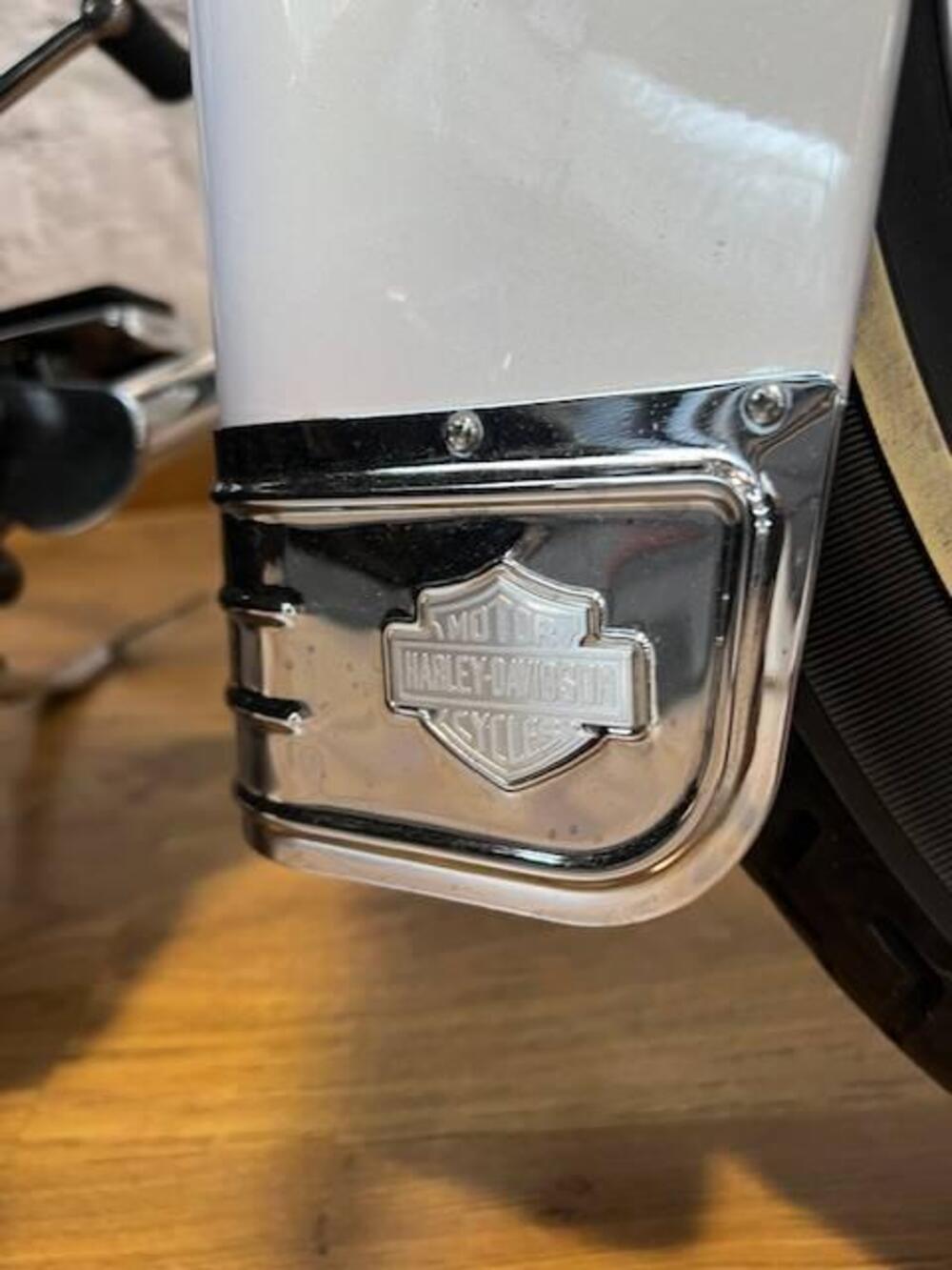 Harley-Davidson 1584 Road King Classic (2007 - 11) - FLHRCI (9)