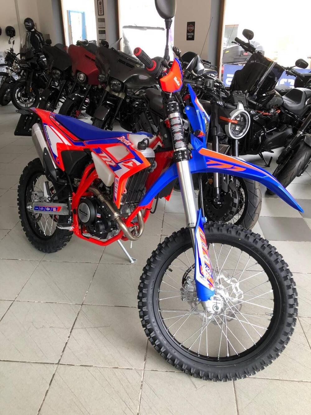 Betamotor RR 125 4T Enduro R (2024 - 26) (3)