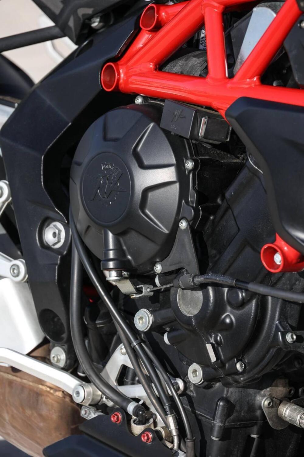 MV Agusta Brutale 800 RR (2015 - 16) (13)