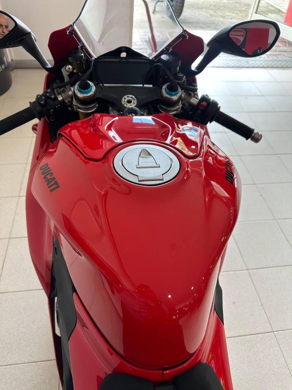 Ducati Panigale V4 S (2025) (4)