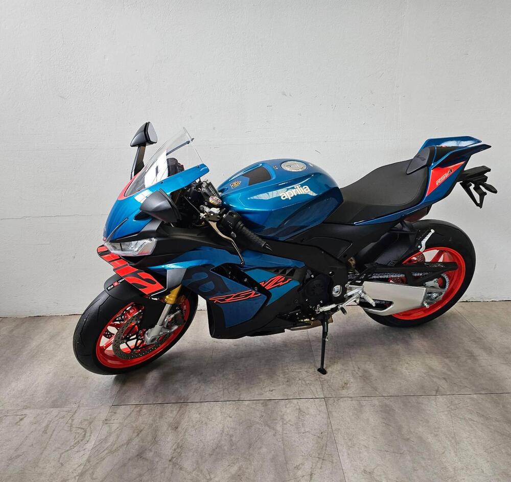 Aprilia RSV4 1100 (2025) (2)