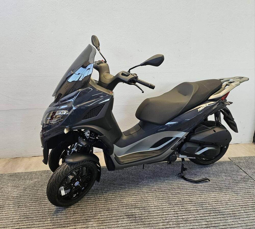 Piaggio MP3 310 (2025 - 26) (2)